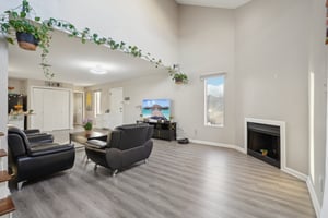 Gentryside Dr 108-016.jpg