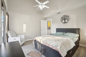 Gentryside Dr 108-025.jpg
