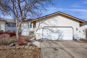 2023 Vienna Ln, Eagan, MN 55122, USA Photo 0