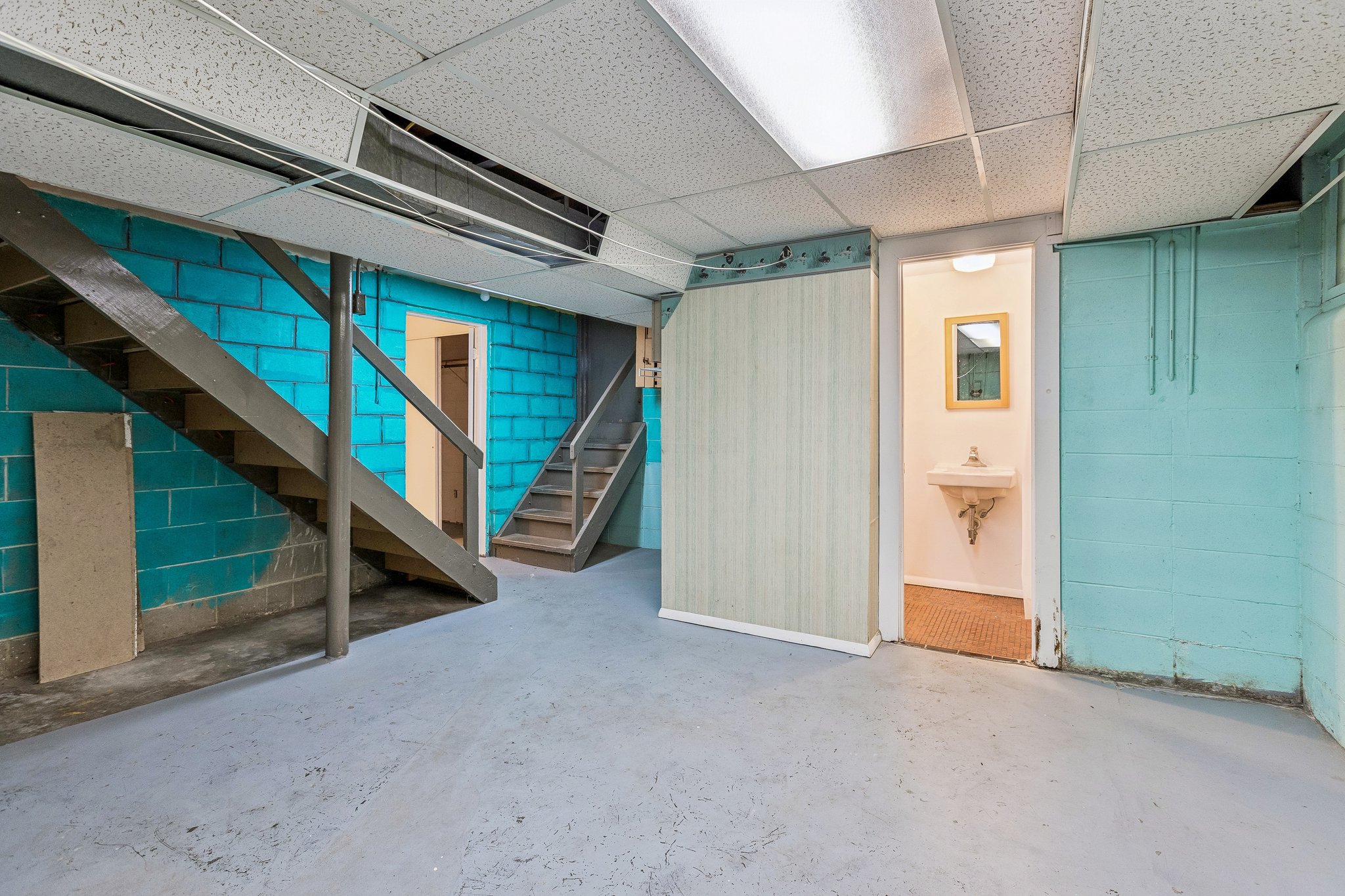 9157 - 2024 N 62nd St_023.jpg