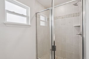  Photo 36