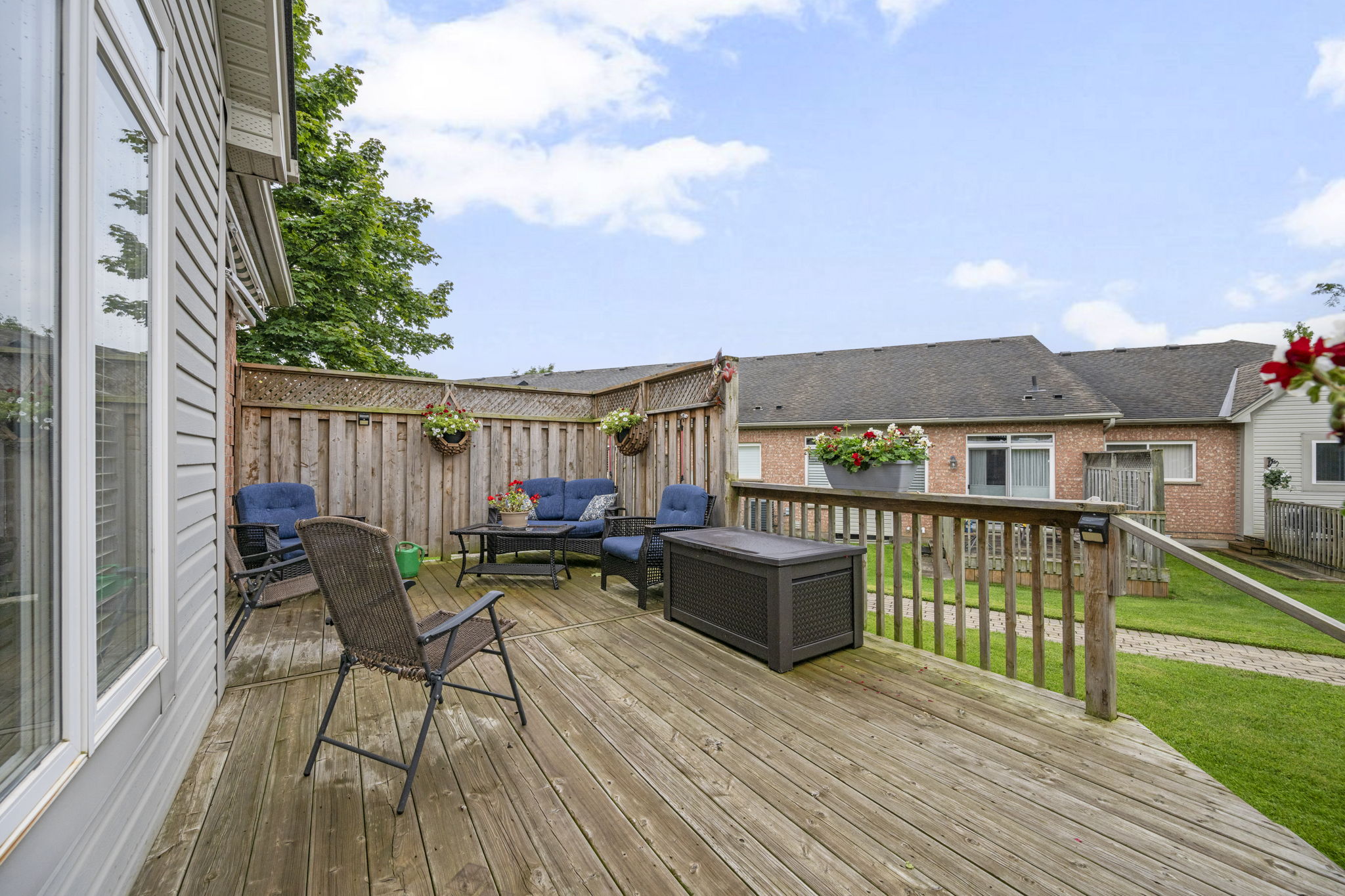  Photo 36