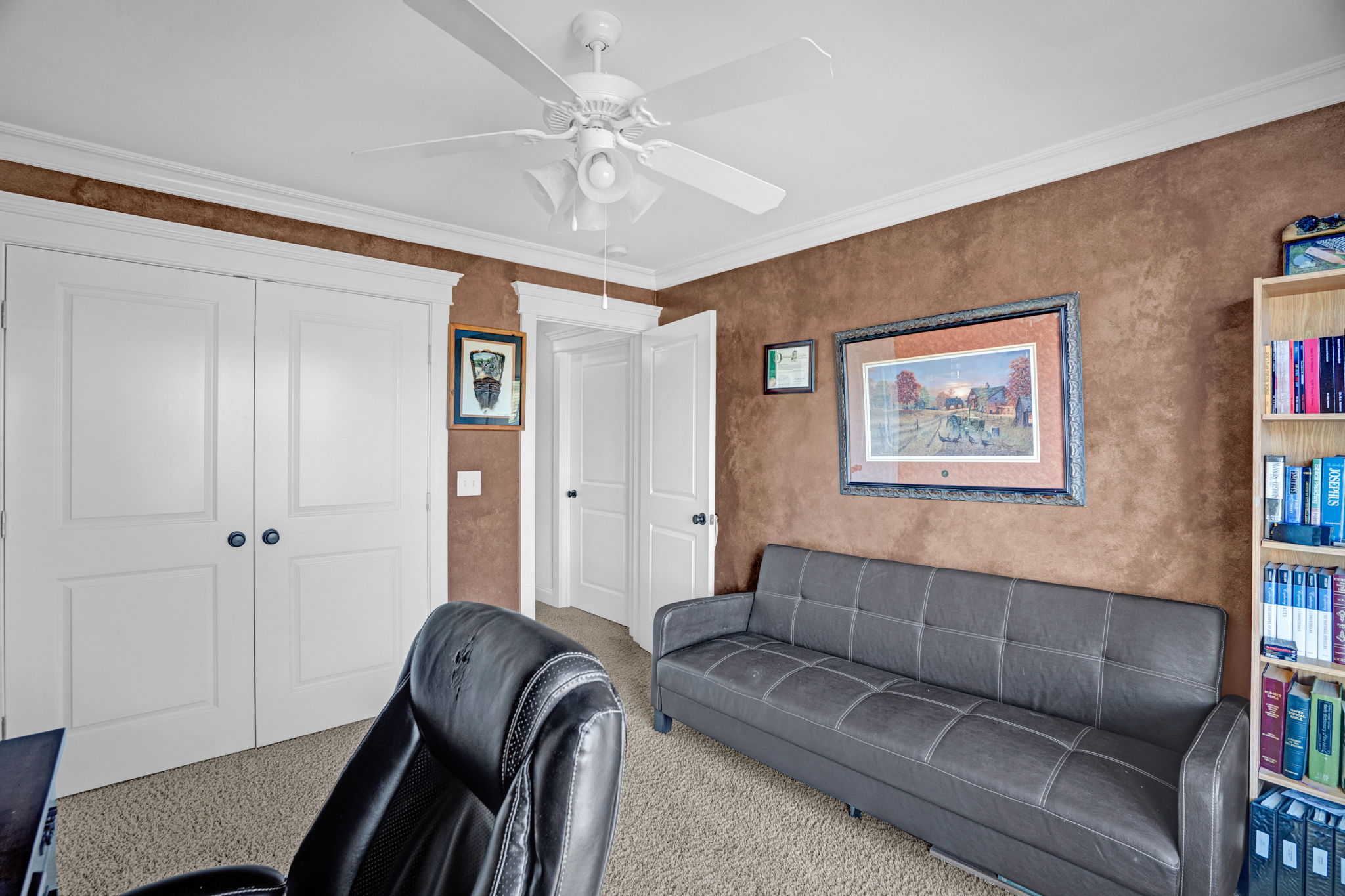 2025 Stanchion St-36