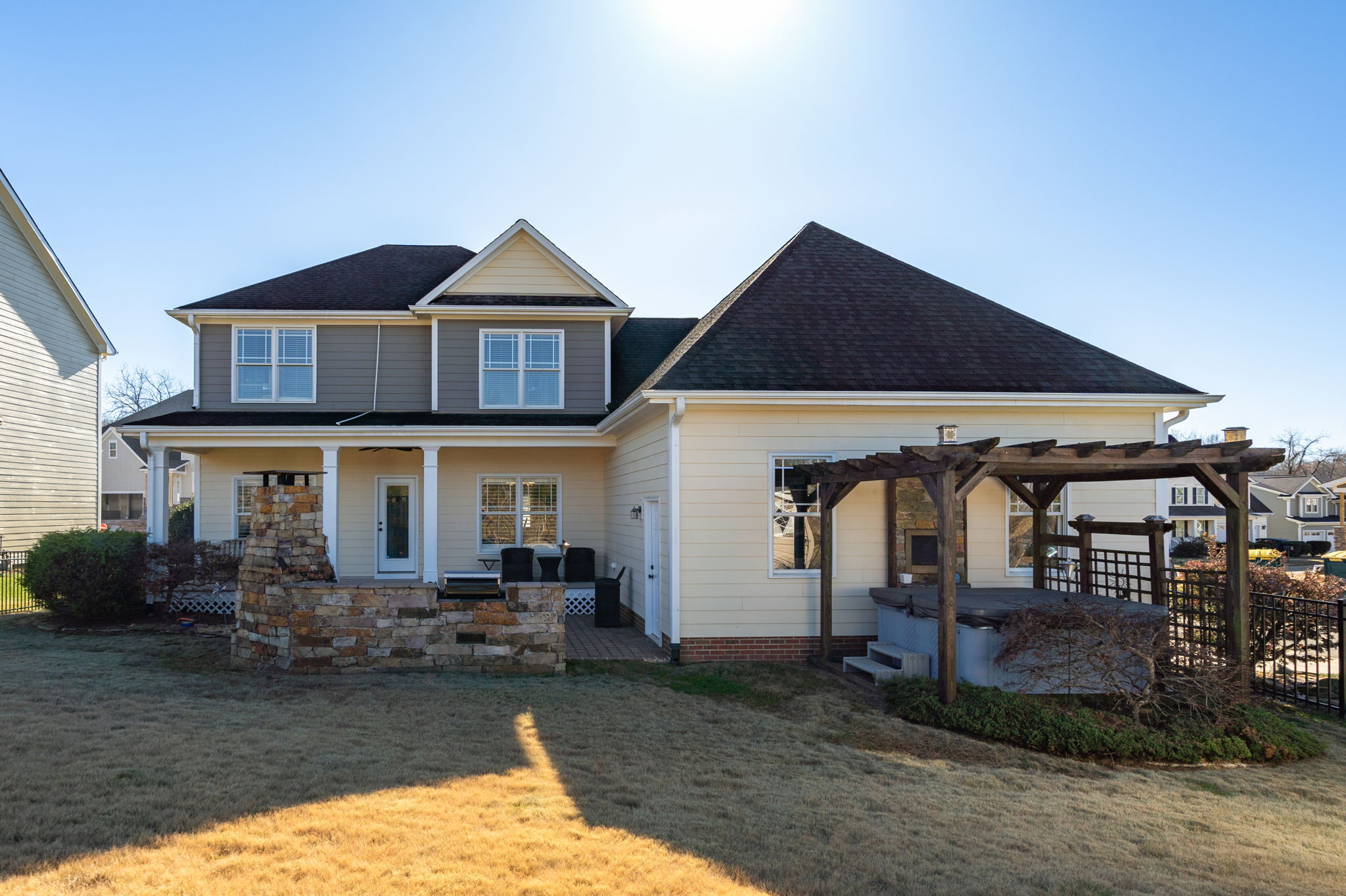 2025 Stanchion St-42