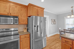 2025 Stanchion St-18