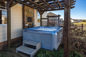 2025 Stanchion St-41