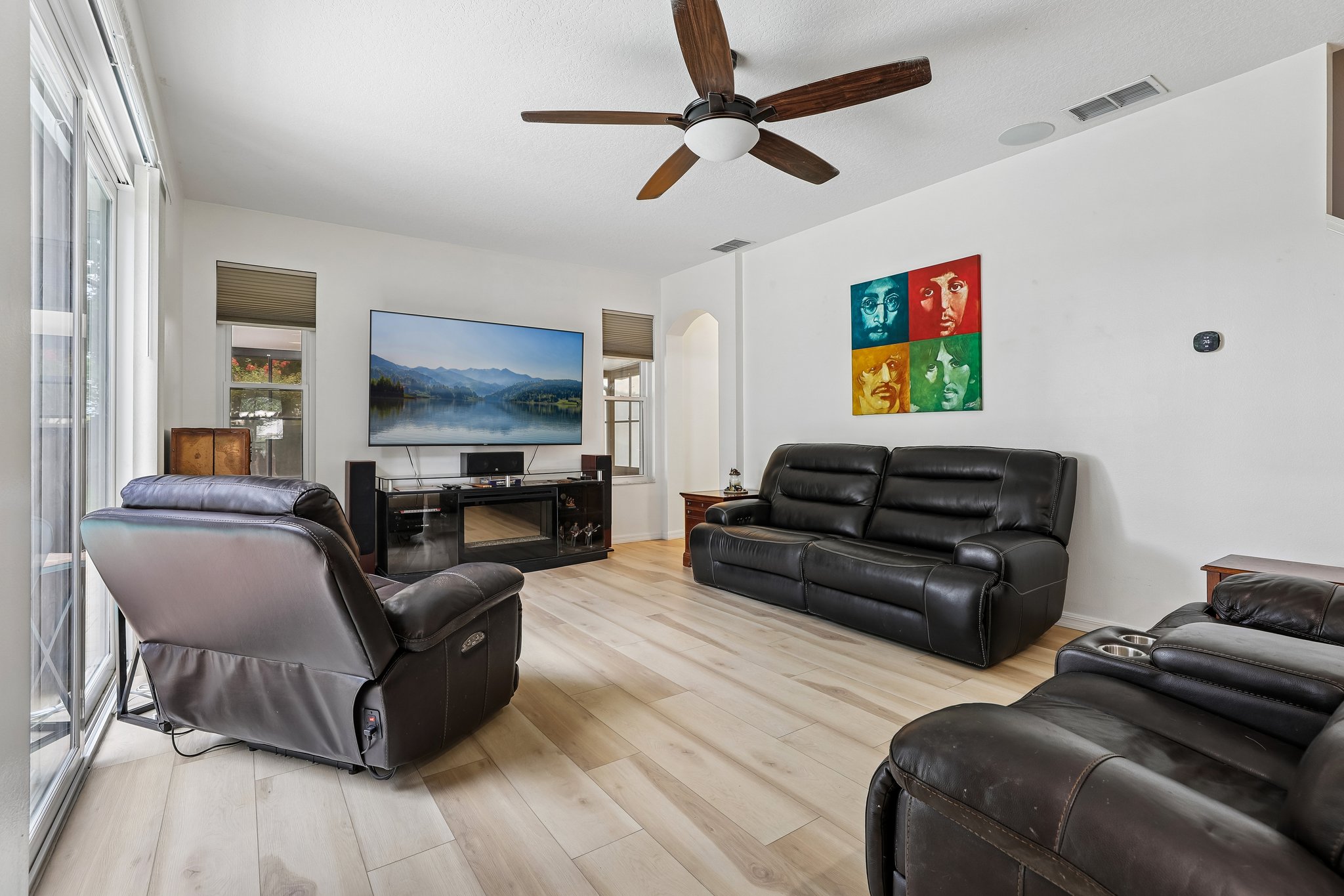 Wintermere Pointe Dr-S0907-005.jpg