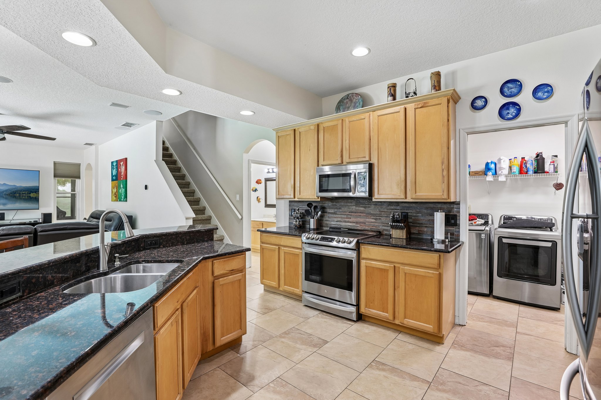Wintermere Pointe Dr-S0907-012.jpg