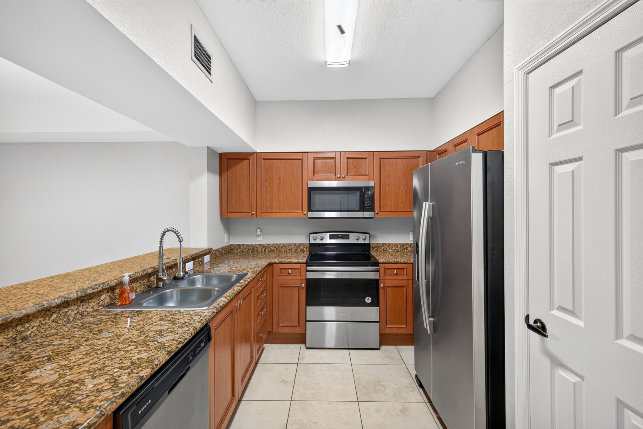 Kitchen 1 of 5