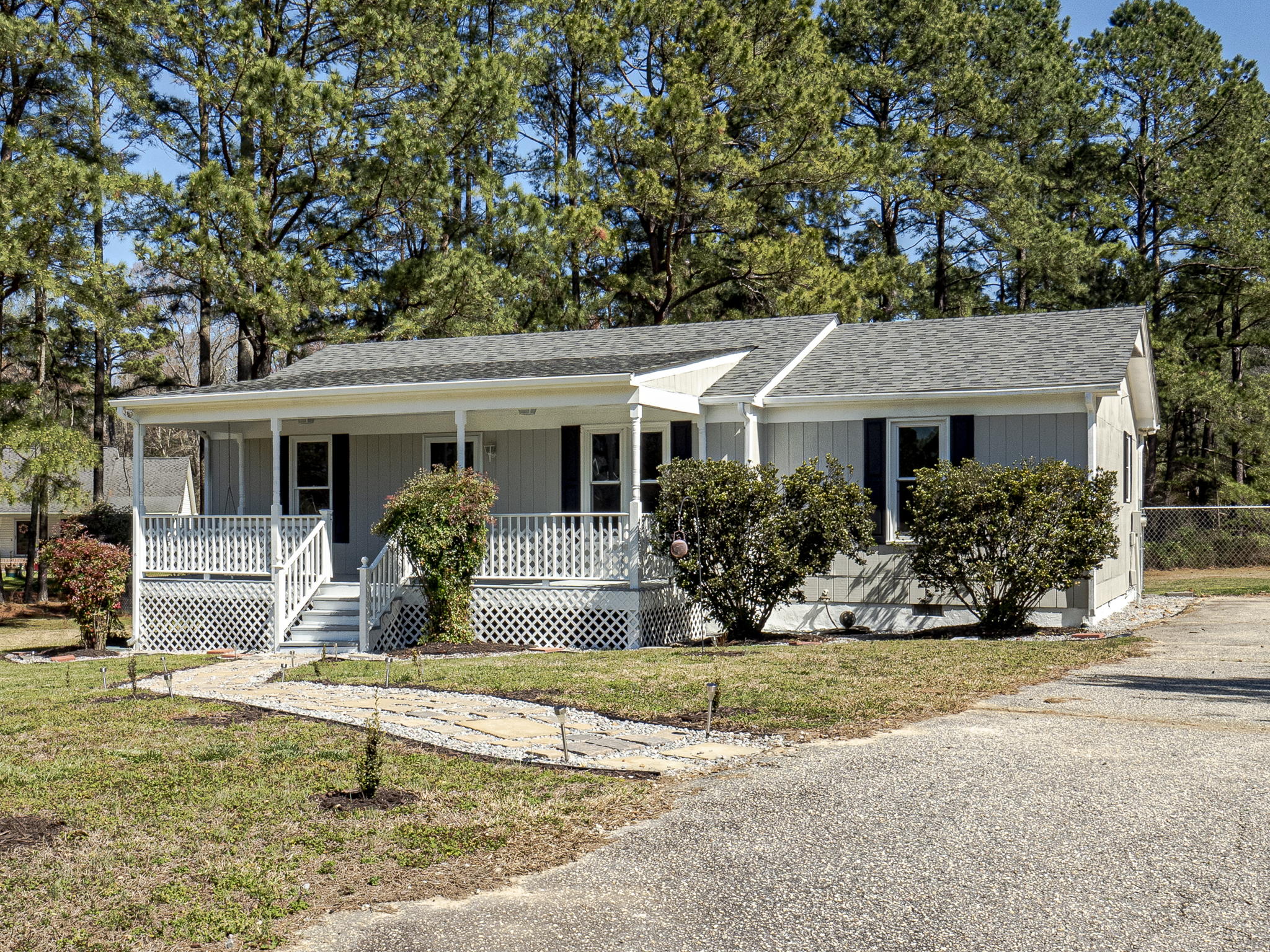 2028 Julian Ln, Clayton, NC 27520, USA Photo 5
