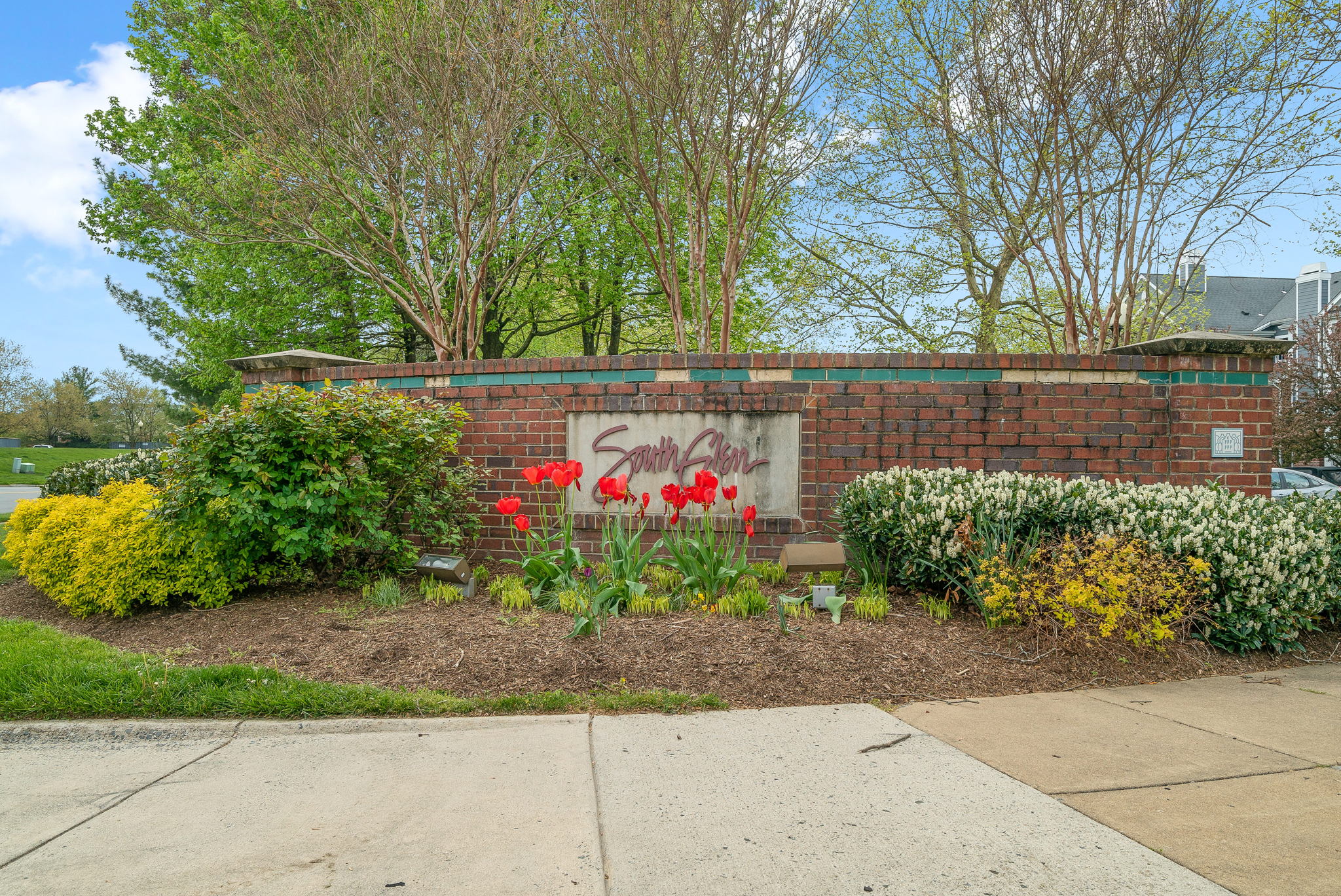 20285 Beechwood Terrace 300, Ashburn, VA 20147 housefli