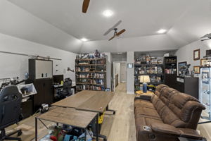  Photo 38