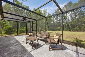 Screened-in Porch