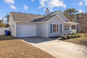 203 Foxhall Rd, Newport, NC 28570, USA Photo 3