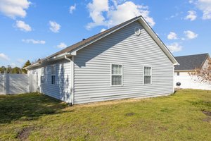 203 Foxhall Rd, Newport, NC 28570, USA Photo 6