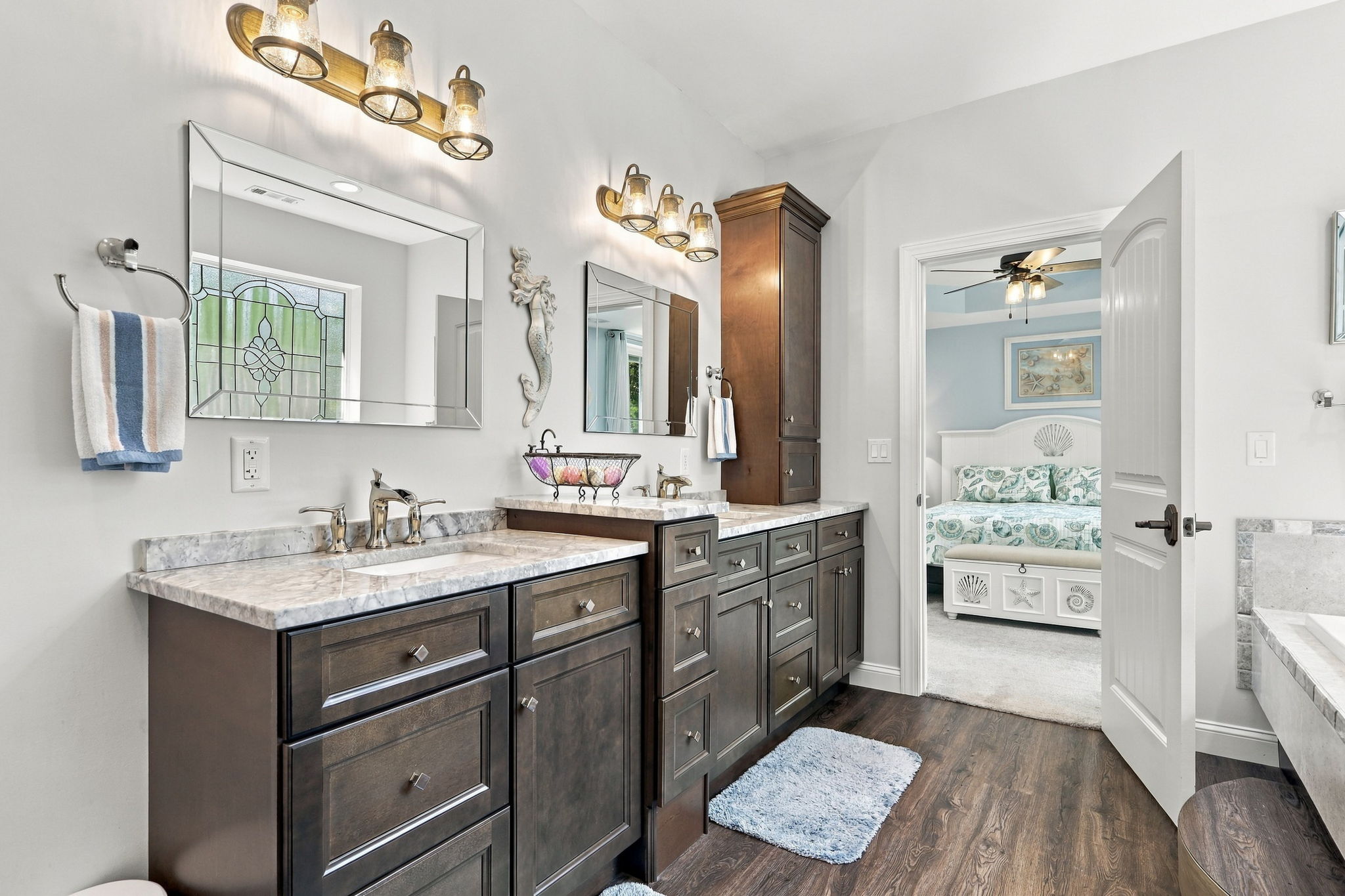 Master Bedroom En Suite Double Vanity