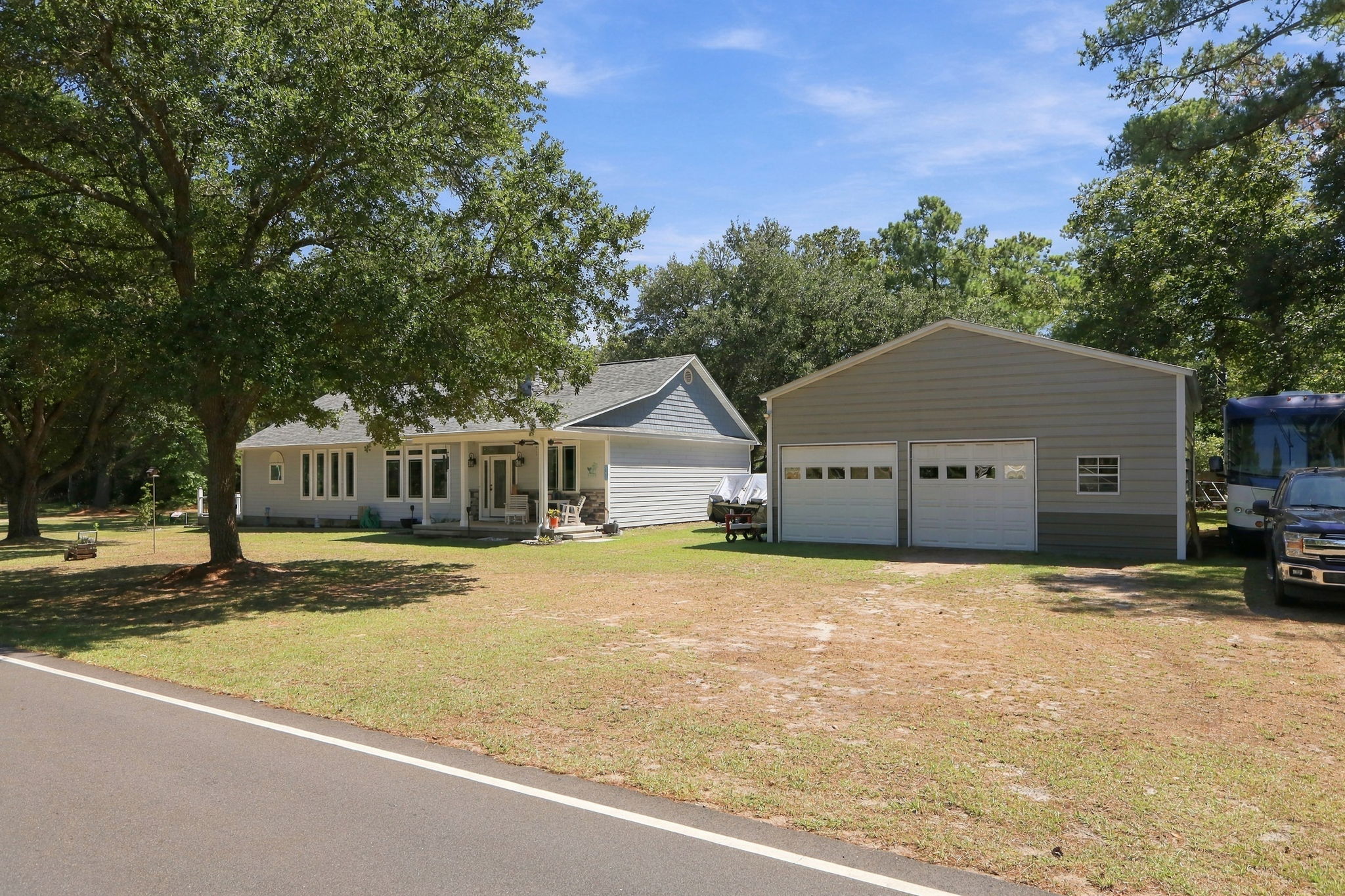 Huge Detached Garage/Workshop Included!