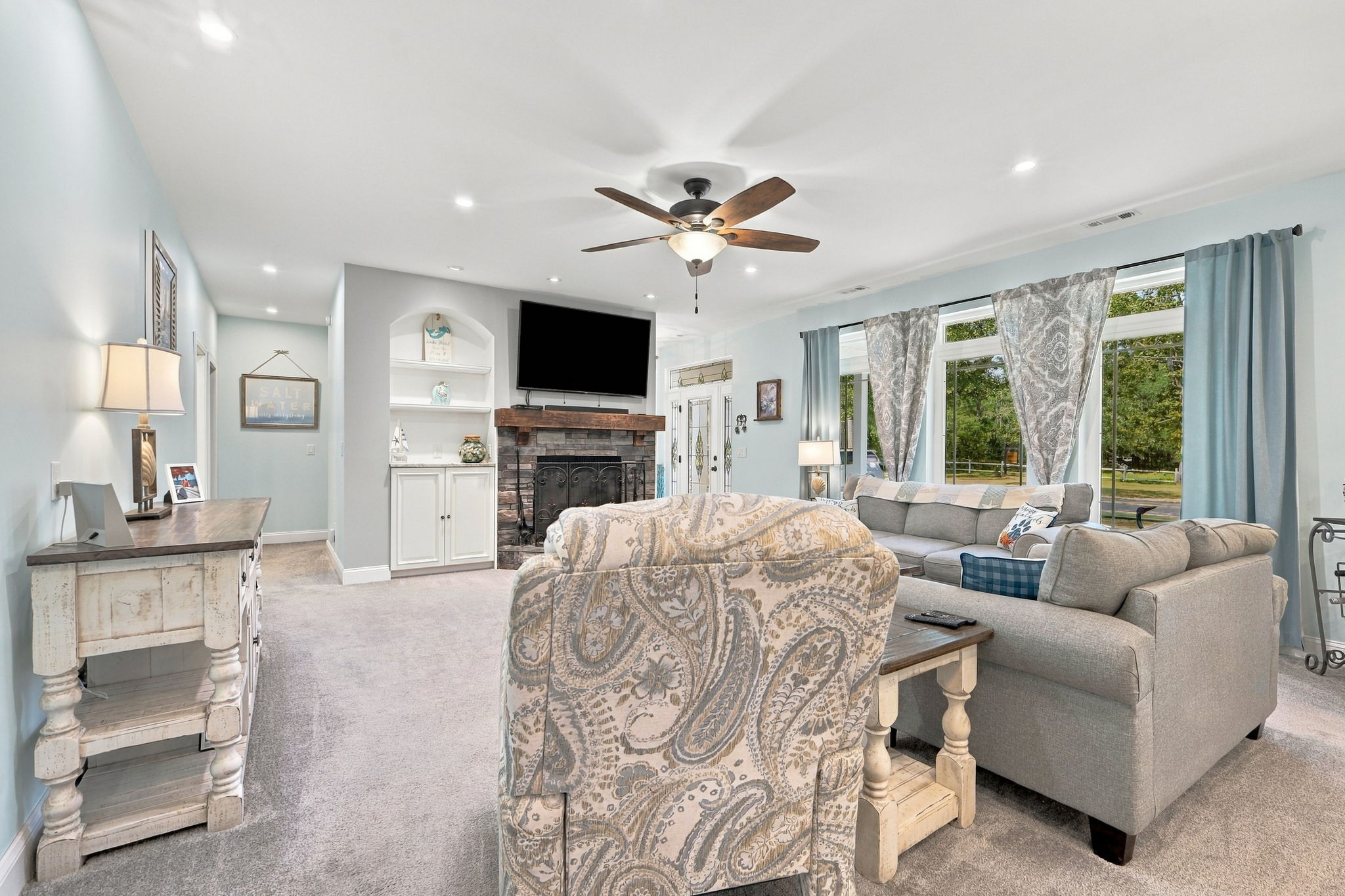 Living Room w/ Fireplace