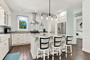 Eat-In Kitchen w/ Stainless Steel Appliances