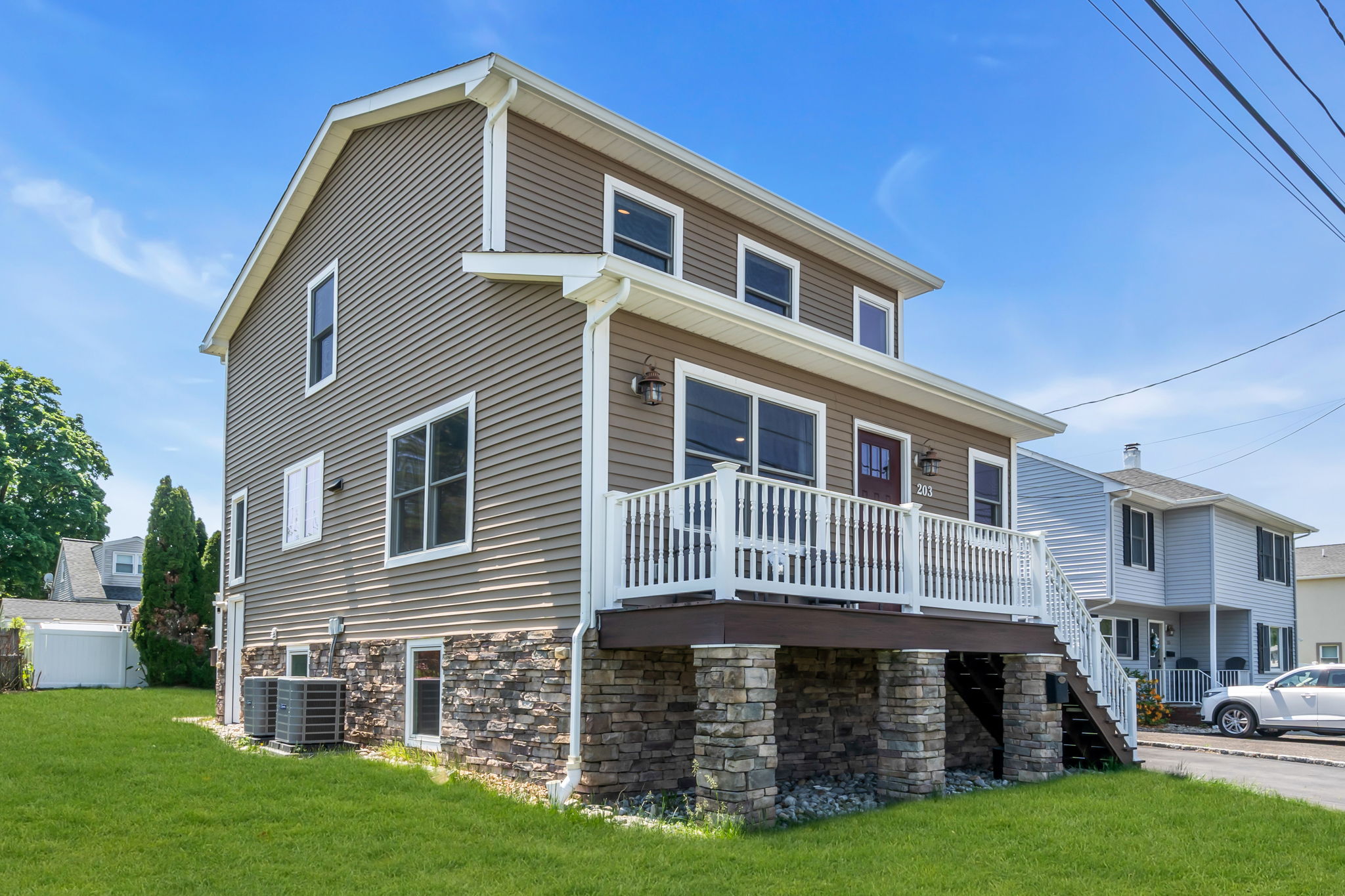  Photo 4