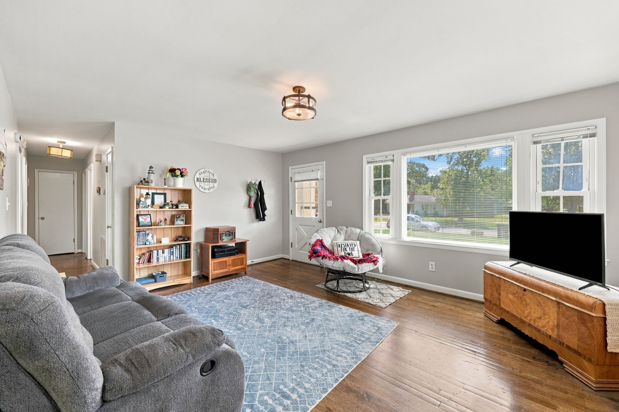 Living Room w/ Beautiful Hardwood Floors