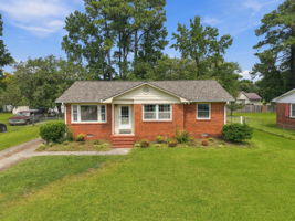 Welcome to 203 Mercer Road!