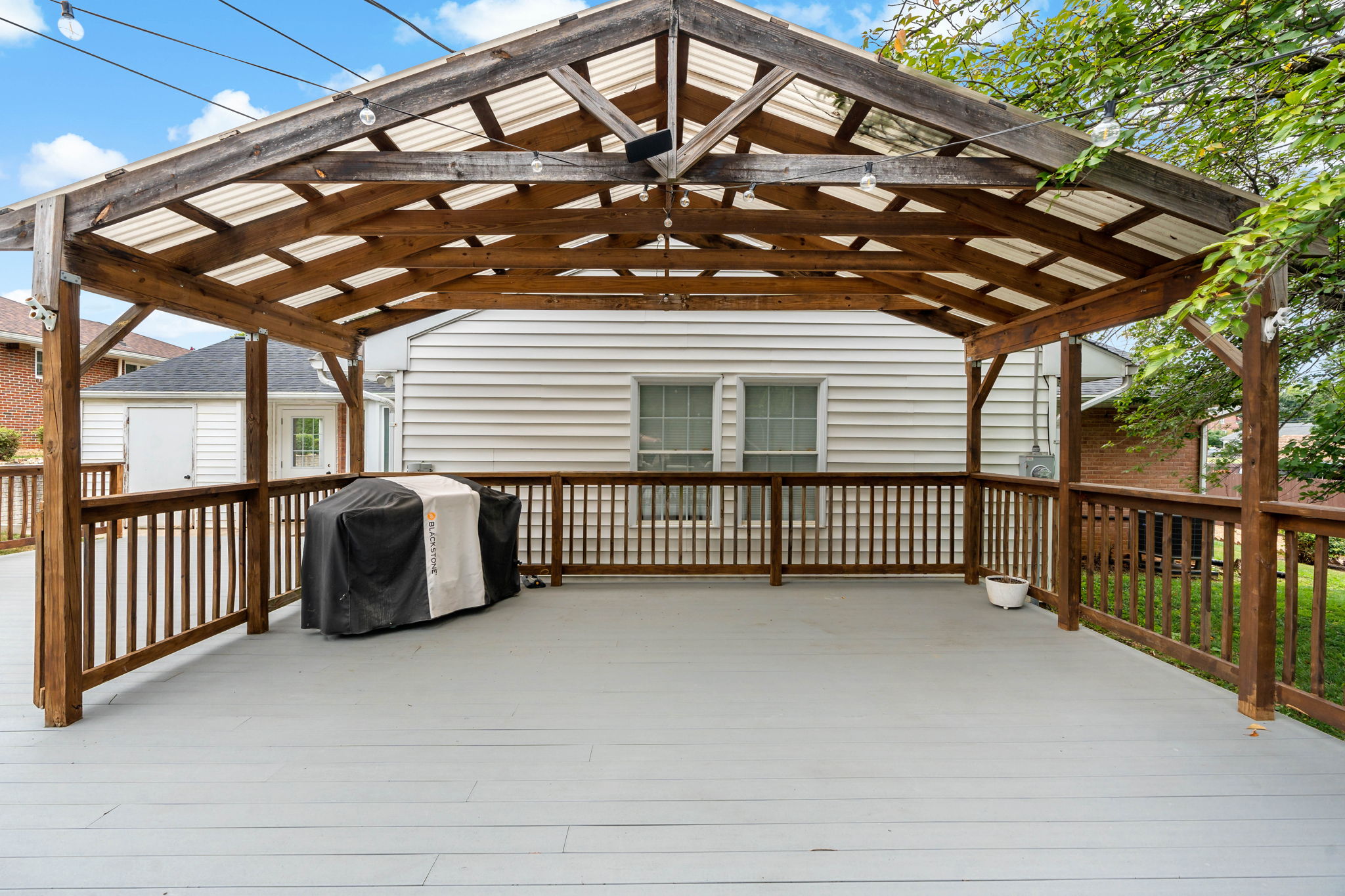  Photo 16