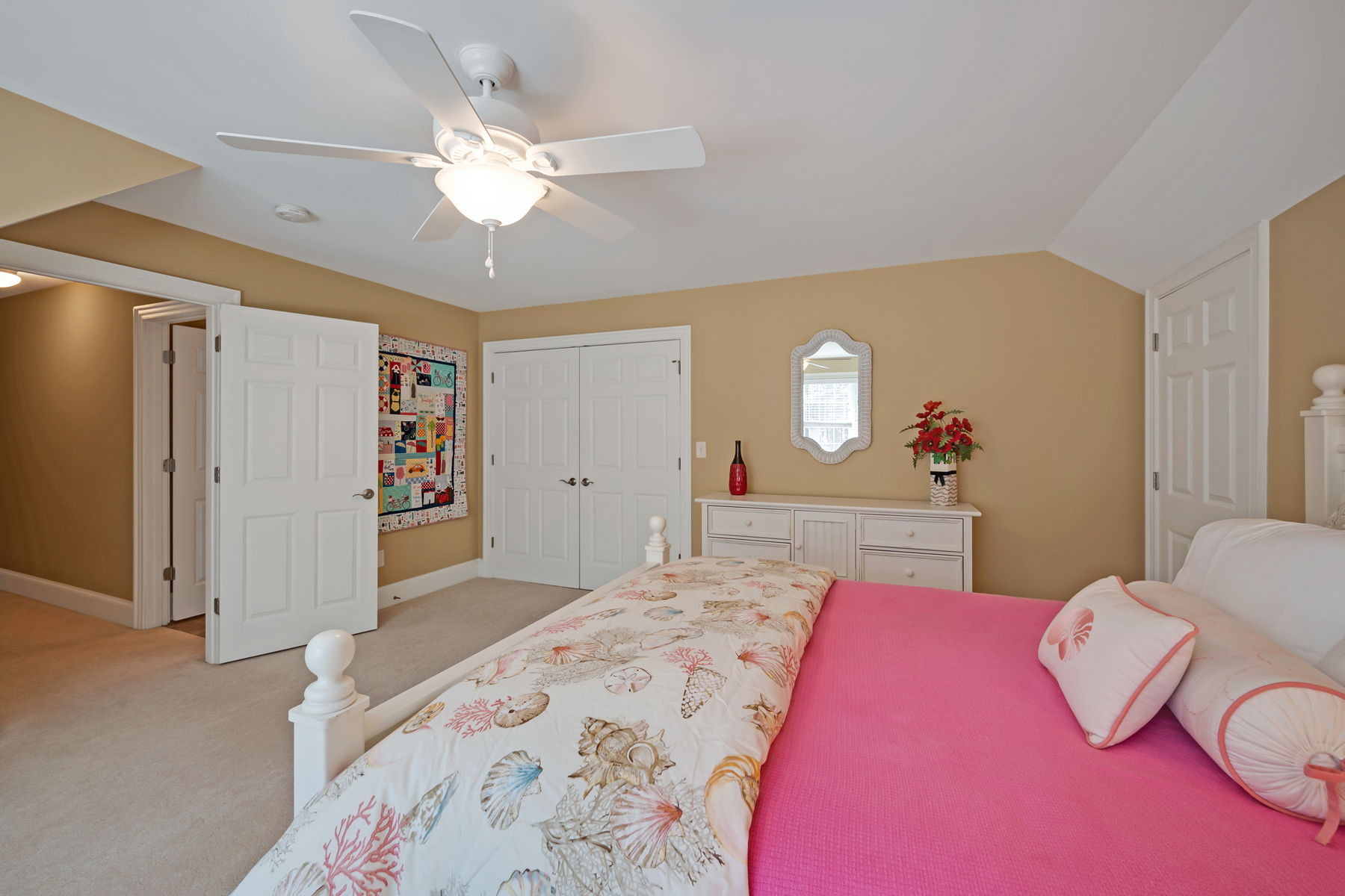 203 Rappahannock Drive-00057
