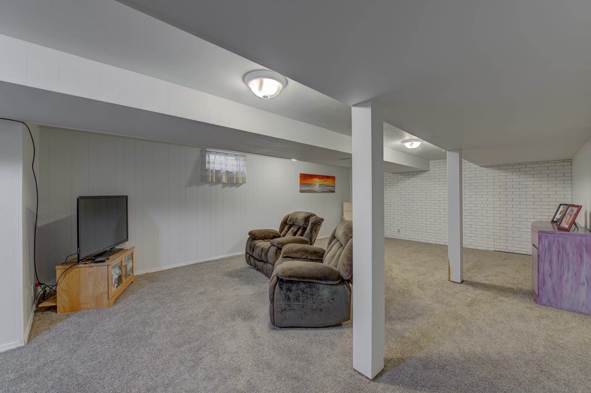 13 Family Room