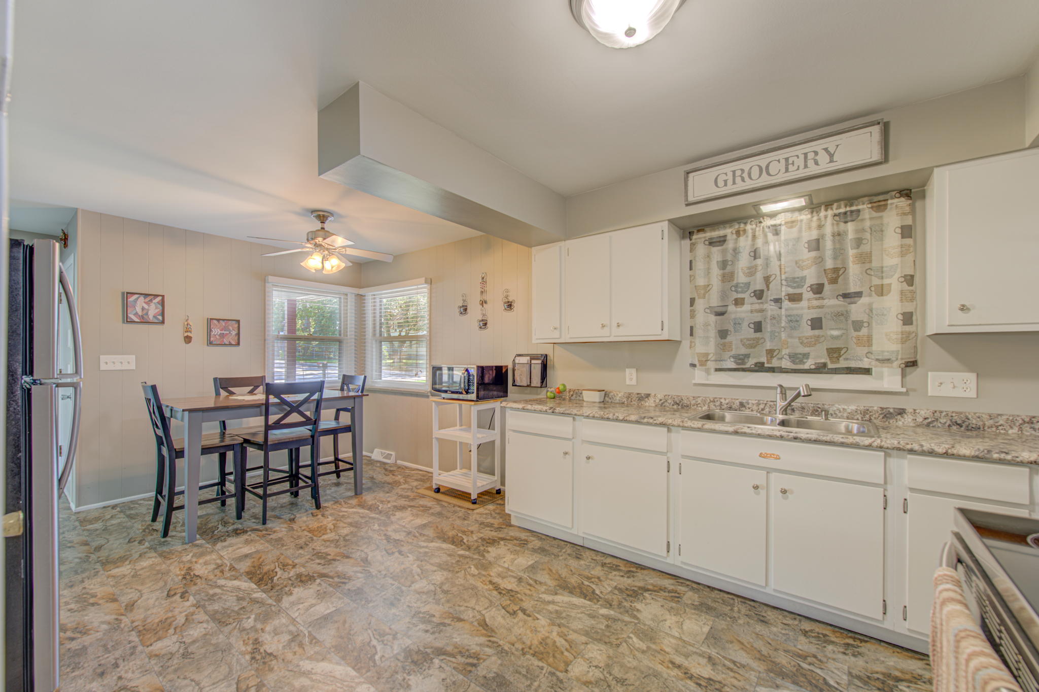 6 Kitchen