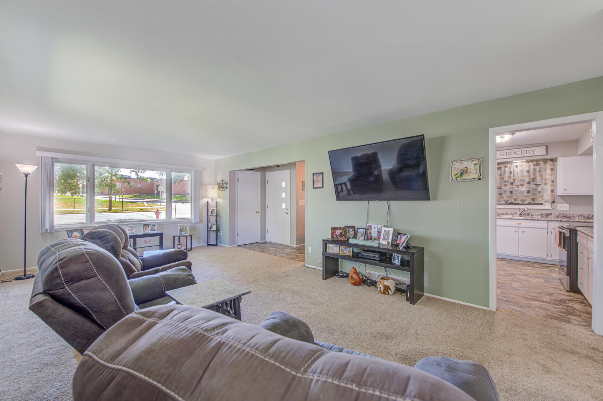 4 Living Room