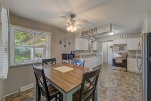 9 Dining Room - Kitchen