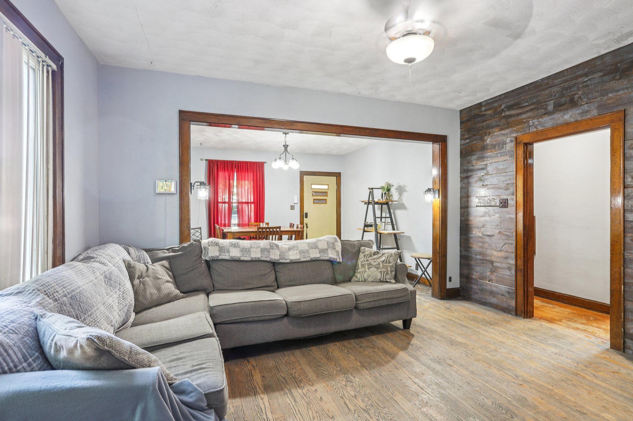 S Walnut St-S3009-006.jpg