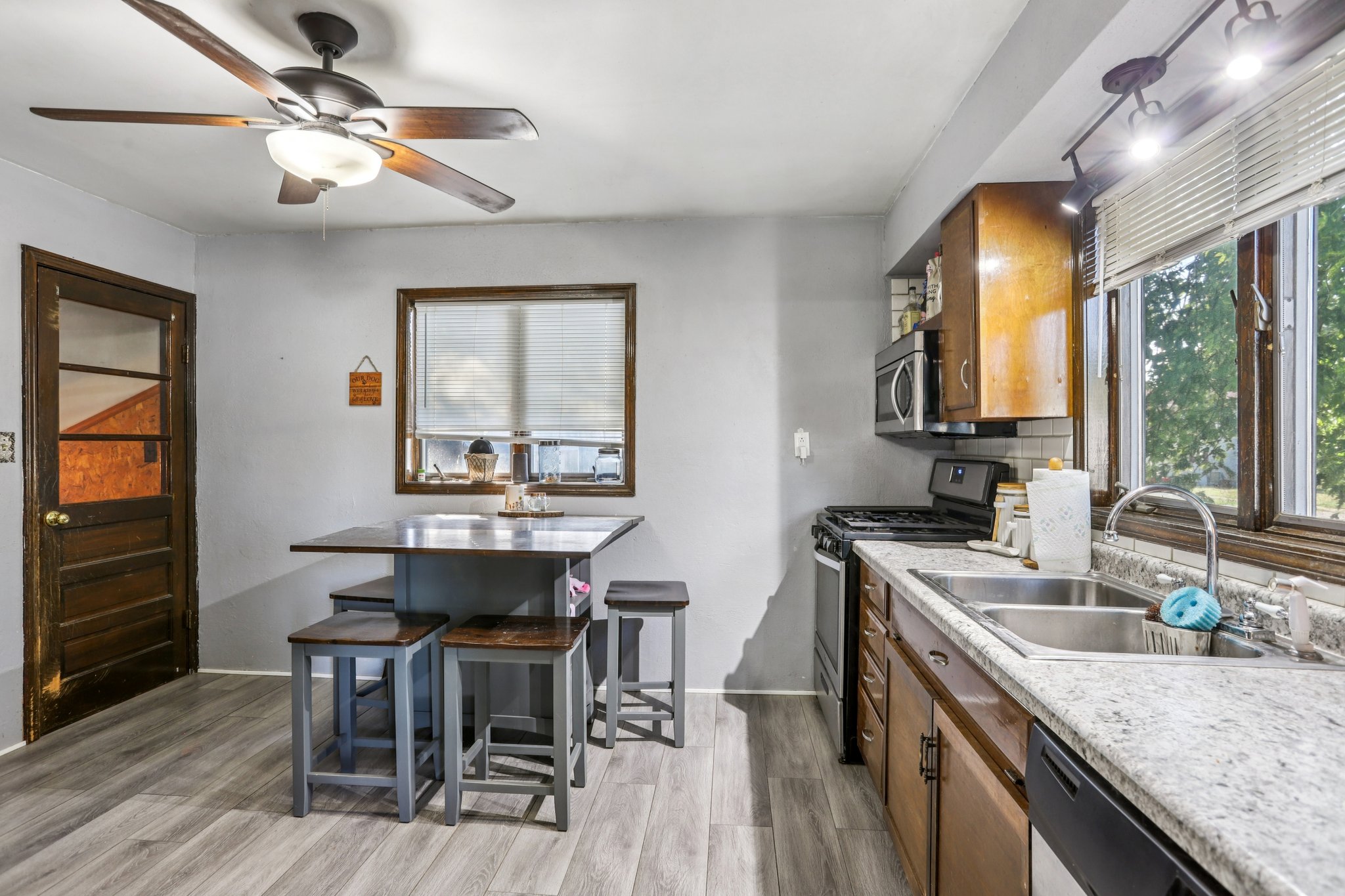 S Walnut St-S3009-009.jpg