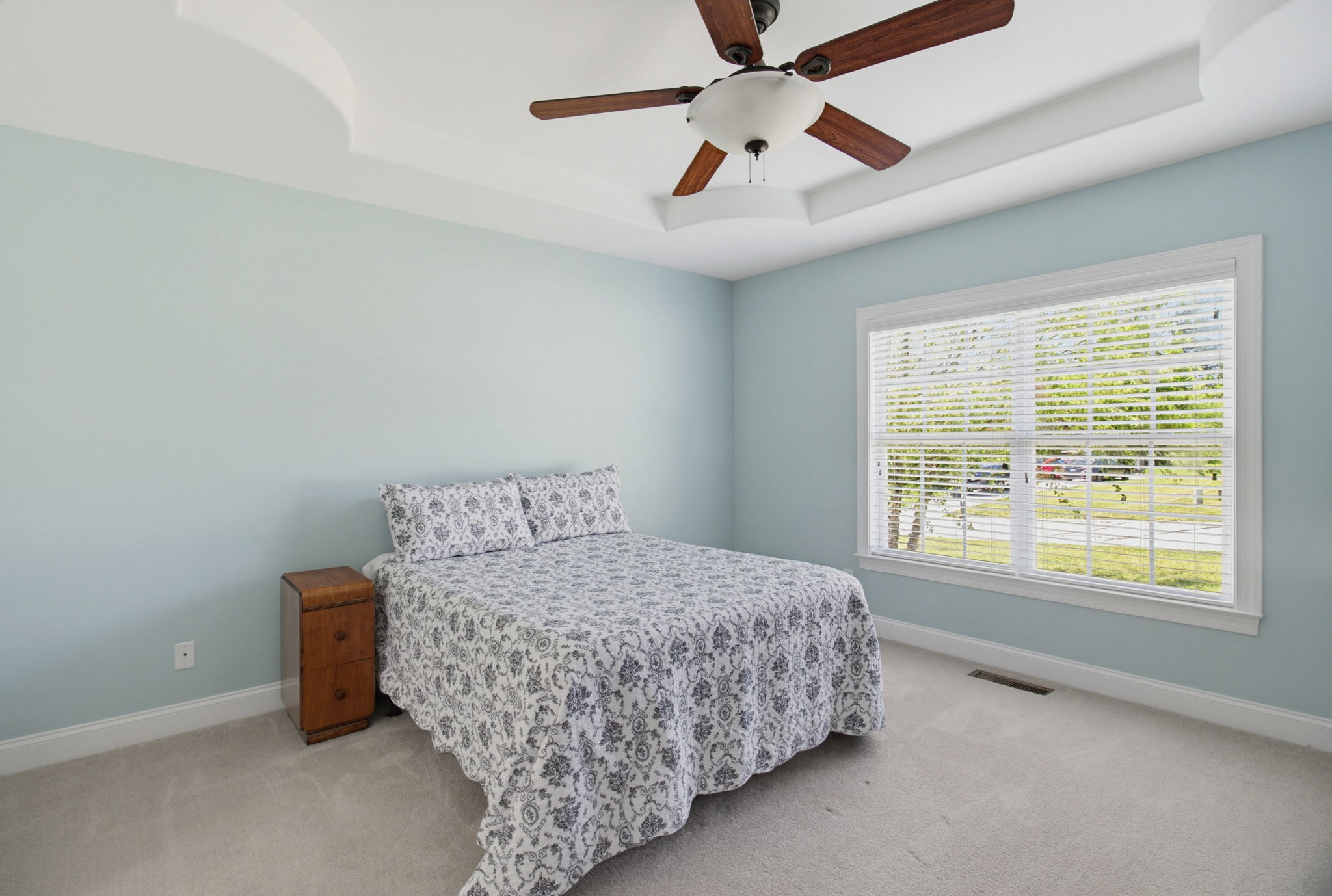 203 Southern Woods Dr-16