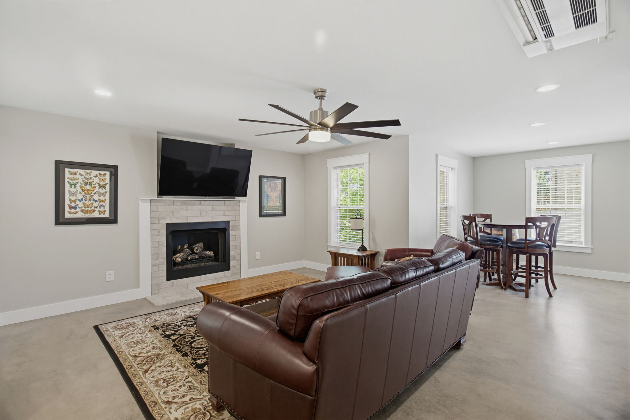 203 Southern Woods Dr-29