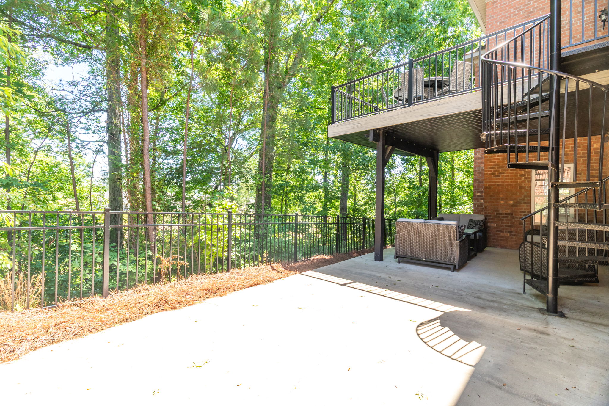 203 Southern Woods Dr-36