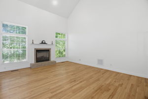 203 Southern Woods Dr-6
