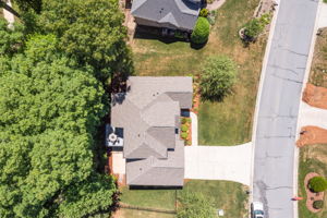 203 Southern Woods Dr-46
