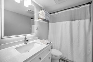 Guest Bathroom2a