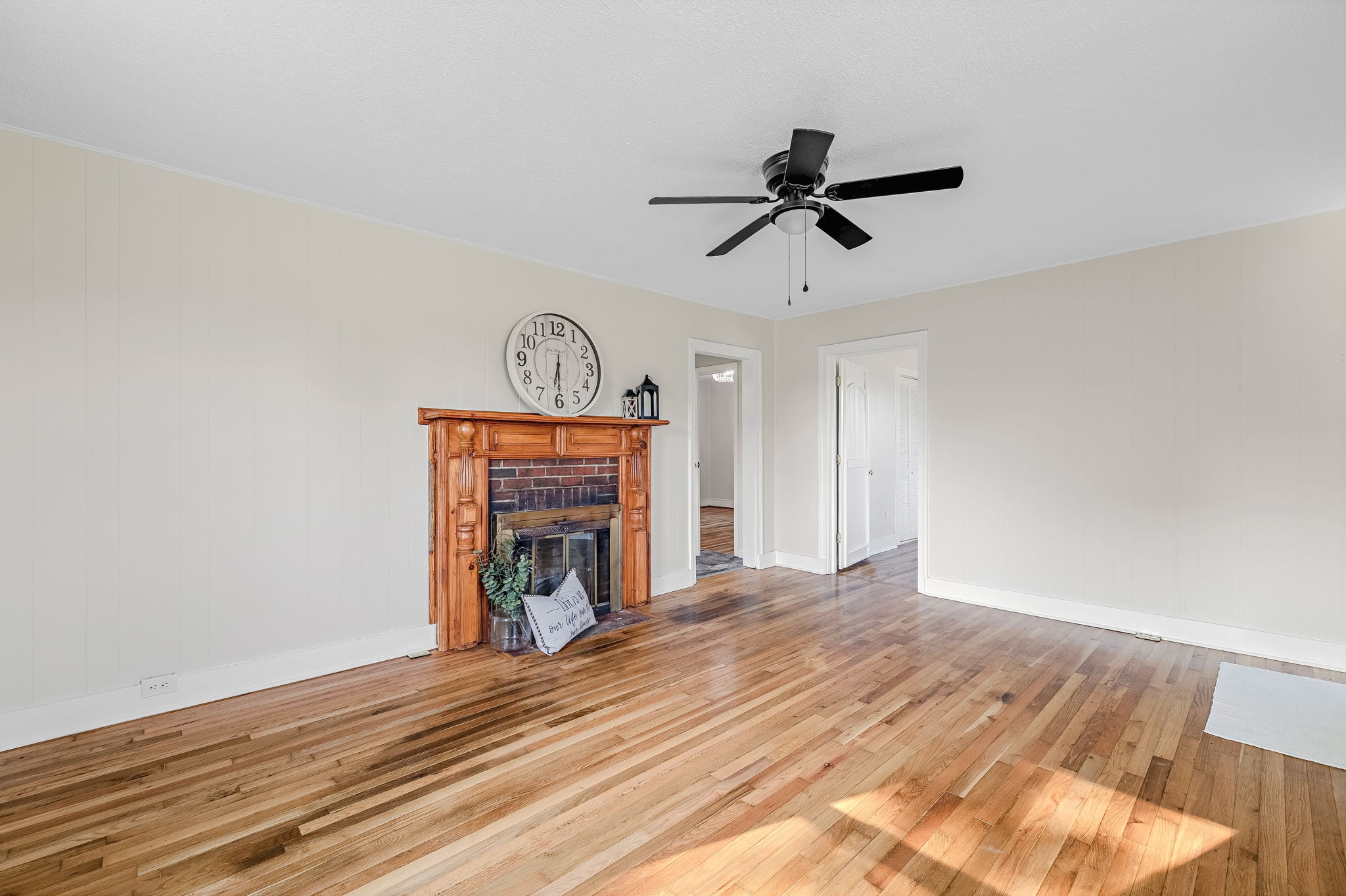 203 Thomas St-5
