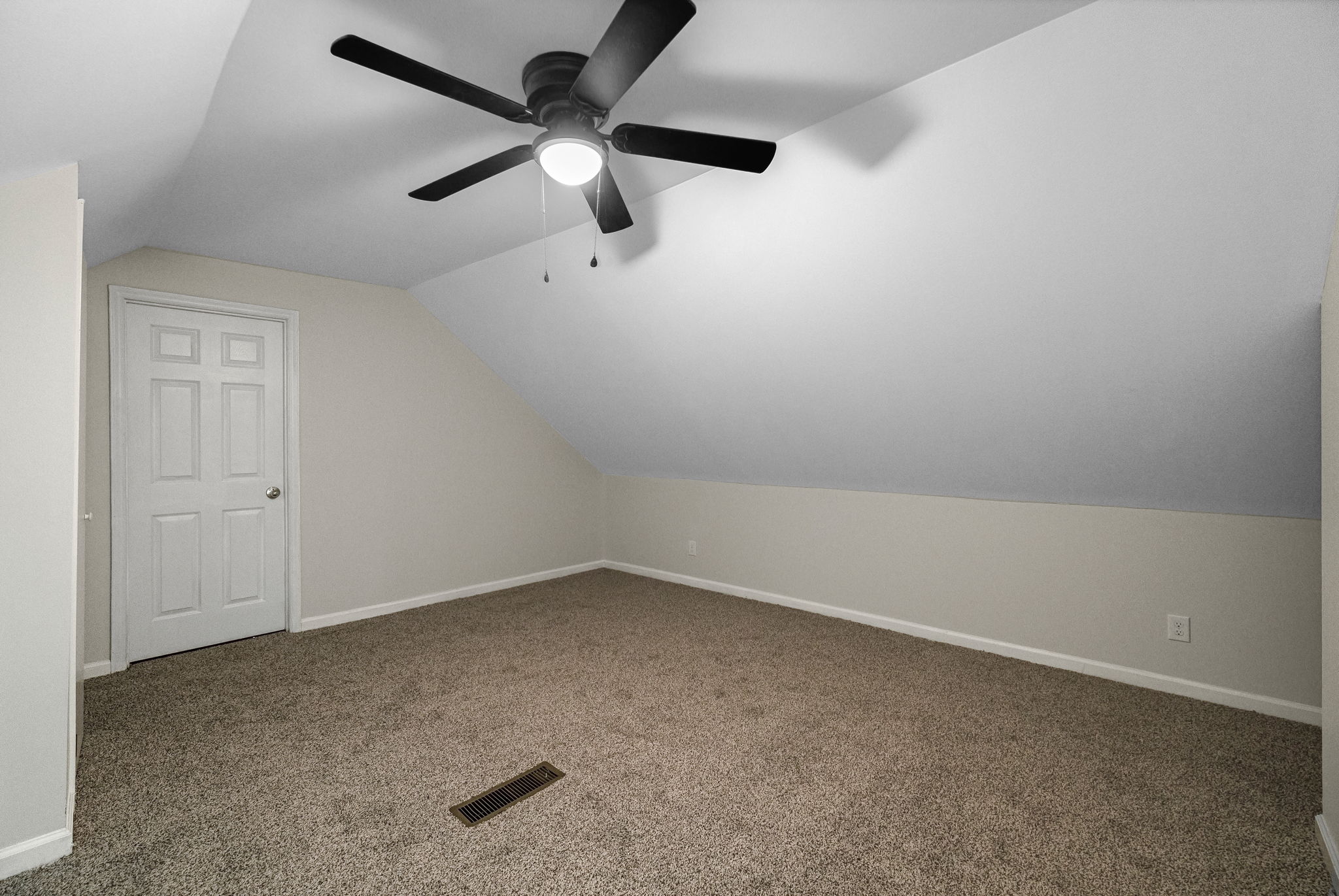 203 Thomas St-18