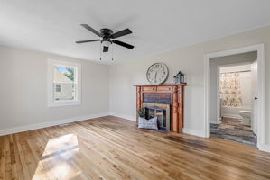 203 Thomas St-4