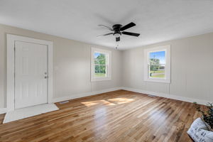 203 Thomas St-7