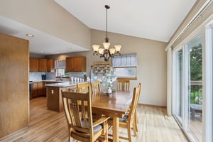 Woodfield Dr-S2108-014.jpg