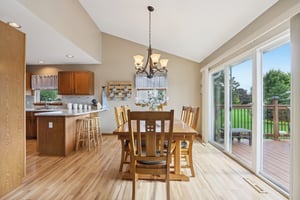 Woodfield Dr-S2108-015.jpg