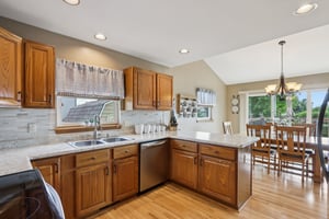Woodfield Dr-S2108-018.jpg