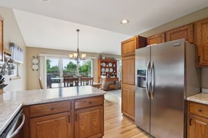 Woodfield Dr-S2108-019.jpg