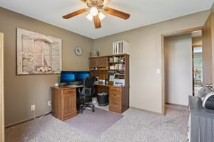 Woodfield Dr-S2108-025.jpg