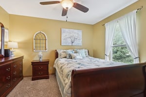 Woodfield Dr-S2108-027.jpg